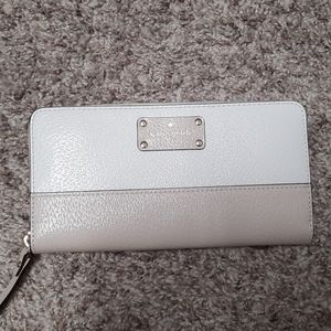 Kate Spade Bifold- Perfect Condition,  Never Used!